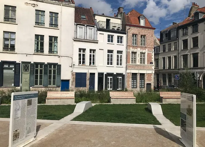 Little Plaza Appart\'Hotel